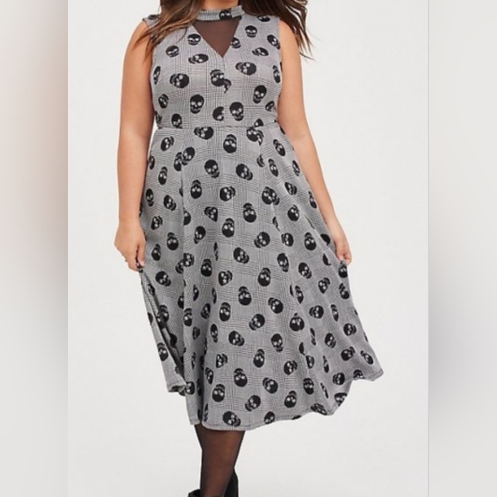 Black and Gray Skull Pattern Dress
